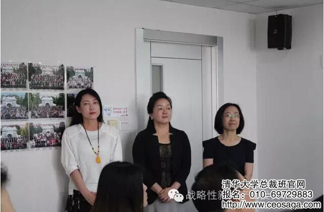 教學(xué)服務(wù)團(tuán)隊(duì):從左到右依次是運(yùn)營主管孫艷老師,教學(xué)主管雪涵老師,項(xiàng)目負(fù)責(zé)人武為民老師。